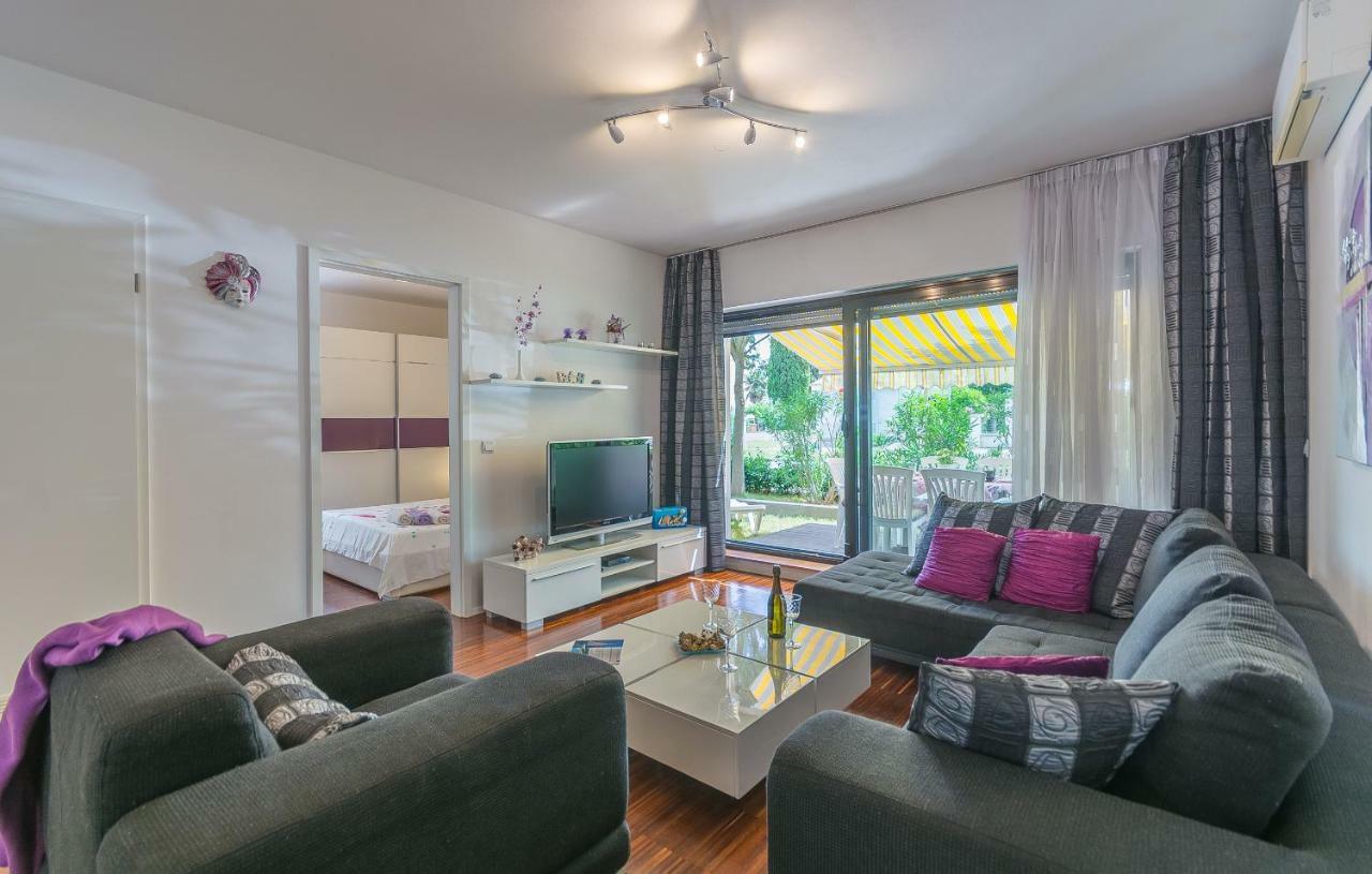 Luxury Apartment Lella Rovinj Exterior photo